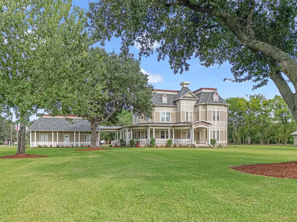 4028 Crosby Cedar Bayou Rd, Baytown, TX 77521