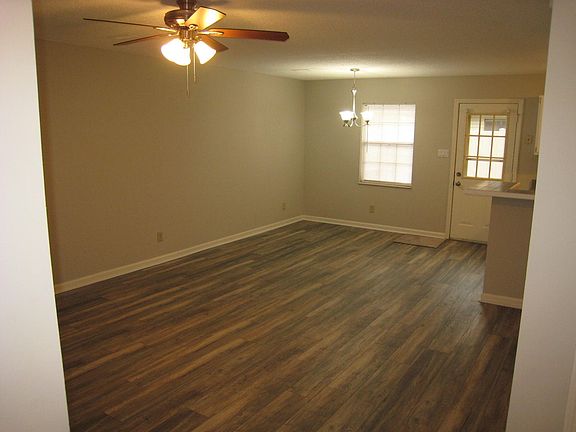 5th image of 9007 Bell Brook Ln