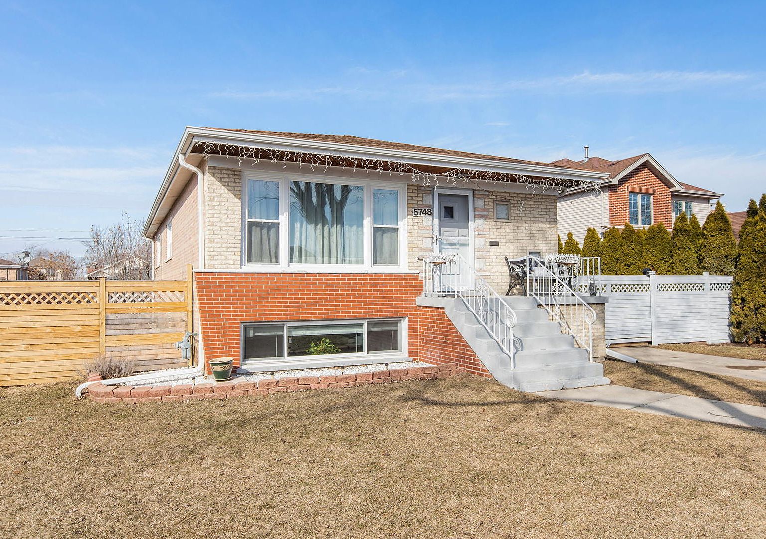 5748 W 89th St, Oak Lawn, IL 60453 | Zillow