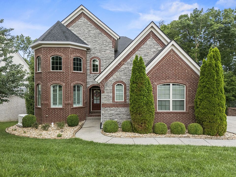 1st image of 133 Windmill Pointe Cir