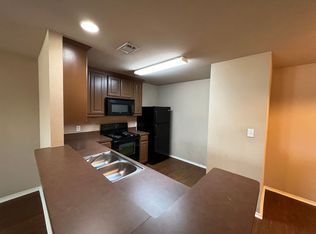 2701 Lovers Ln, Krum, TX 76249