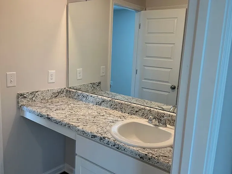 2115 Kilpatrick Ln — Photo 16