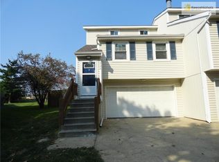 1419 E Mart Way Cir #A, Olathe, KS 66061