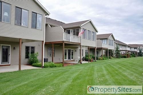 3rd image of 1756 Stonegate Dr