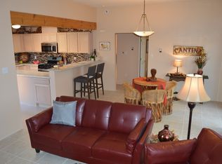1526 Calle Angelina, Santa Fe, NM 87507