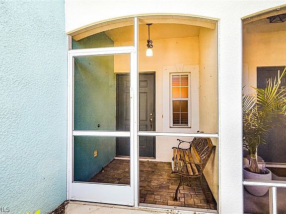 3rd image of 3009 Palmetto Oak Dr APT 102