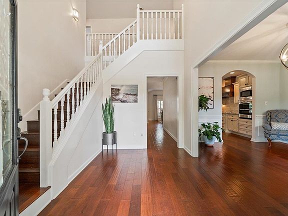 4th image of 106 Mindy Cir