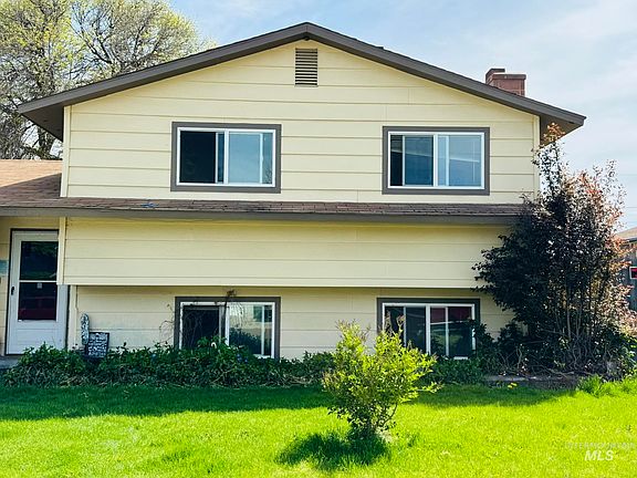 3rd image of 1278 SW 15th Ave