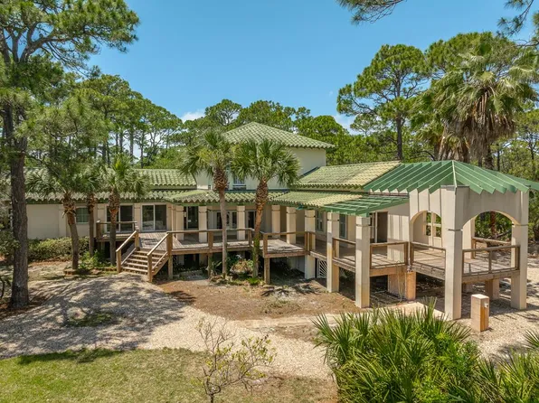 1656 Forsythia Ct, Eastpoint, FL 32328