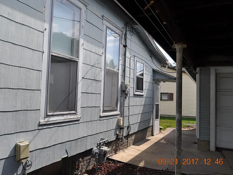 1132 N Jackson St — Photo 9