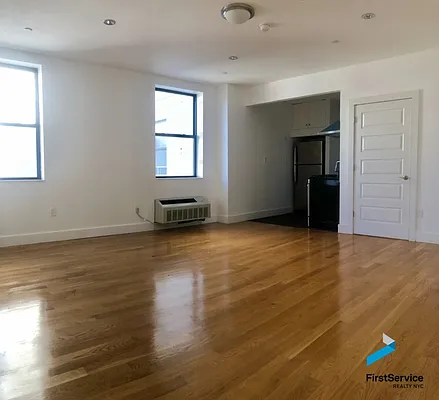 Rented by FirstService Realty (legacy) | media 1