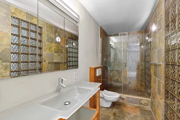 Rented by Douglas Elliman | media 34