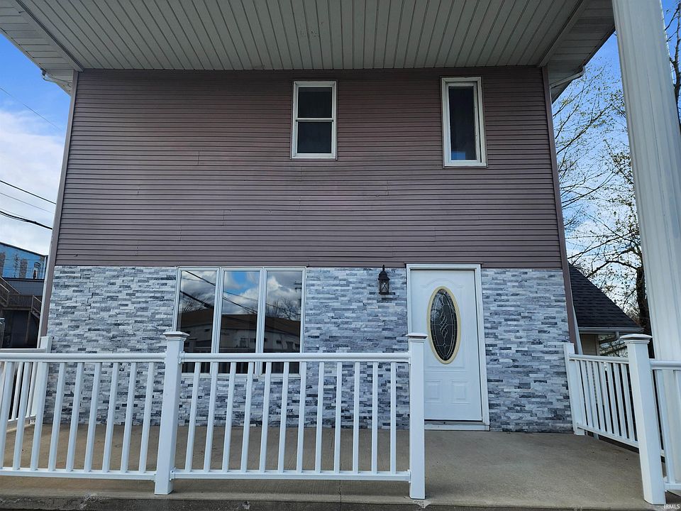 1st image of 113 Arch St