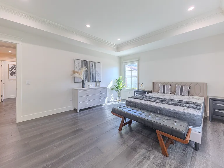 2150 S El Molino Ave — Photo 38