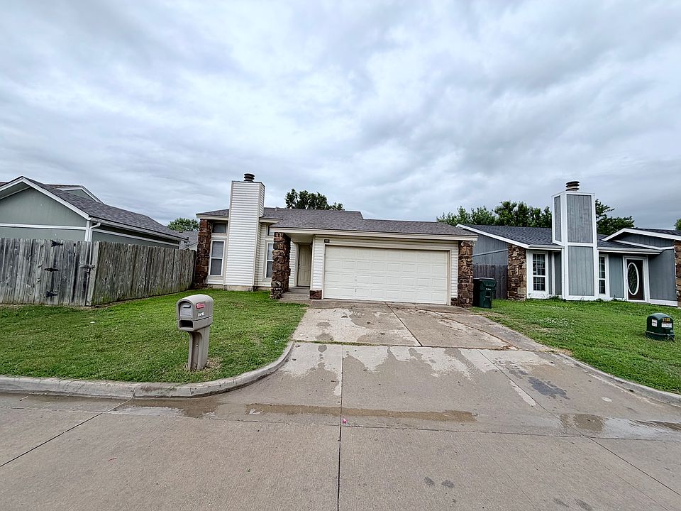 1st image of 8416 N 116th Pl E