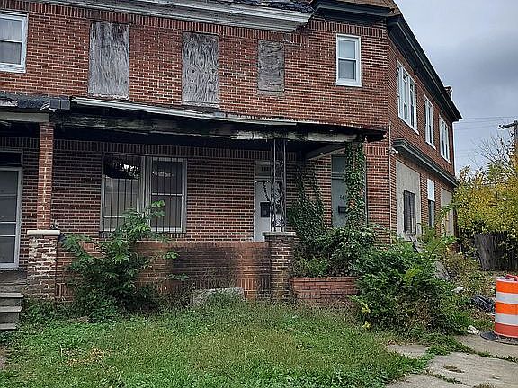 4th image of 3302 Saint Ambrose Ave