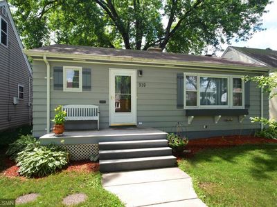 910 Sherwood Ave, Saint Paul, MN, 55106