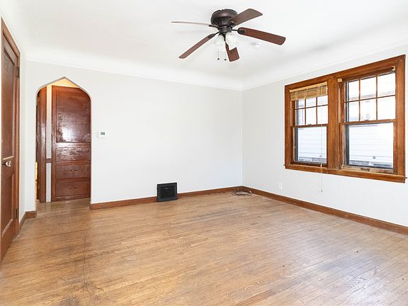 3rd image of 4108 3rd St