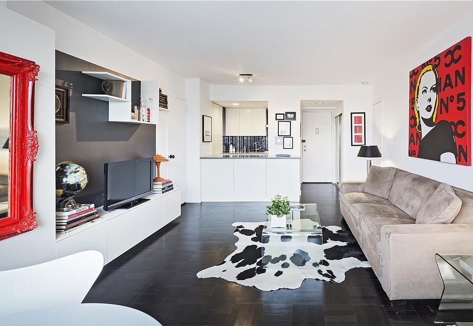 1st image of 14 Horatio St #16E