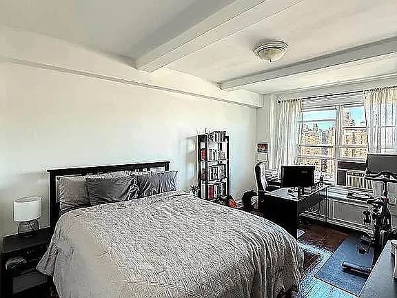 5th image of 200 W 108th St #14H