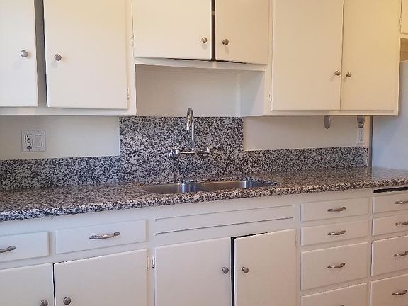 5th image of 518 S Sierra Madre Blvd #6