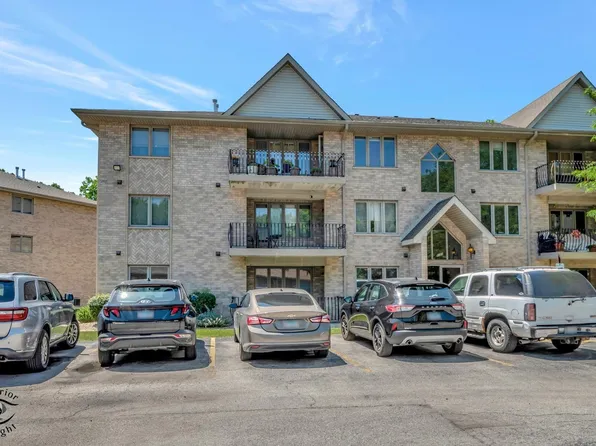 5120 Shadow Creek Dr Unit 1, Oak Forest, IL 60452