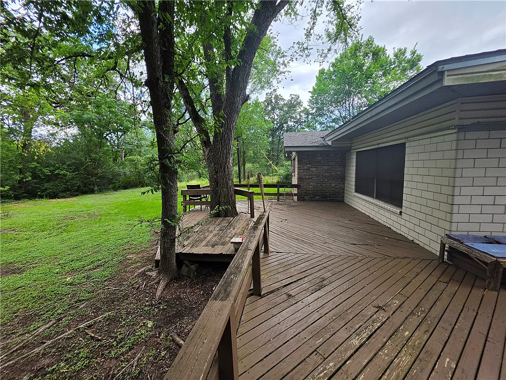 4 bed, 2202 sqft, $1,995 — Photo 3