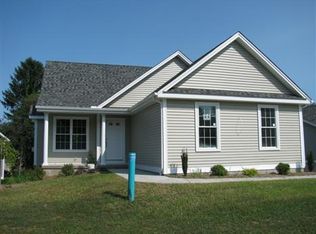 22 Aresco Dr, Middletown, CT 06457