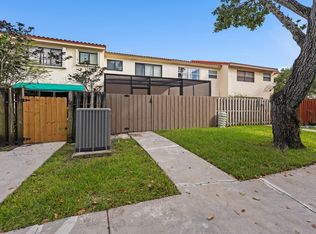3844 Atlanta St, Hollywood, FL 33021