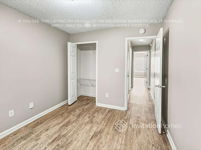 724 Putters Green Way S — Photo 11