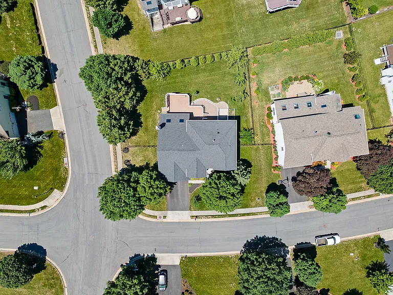 22561 Howardsville Woods Ct — Photo 9