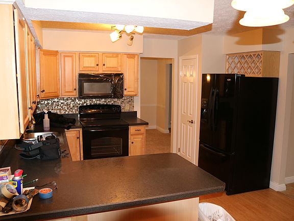 4th image of 8732 Eastfield Ct NW