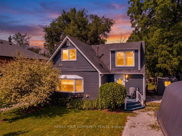17 Farley Cir, Georgina, ON L0E 1S0