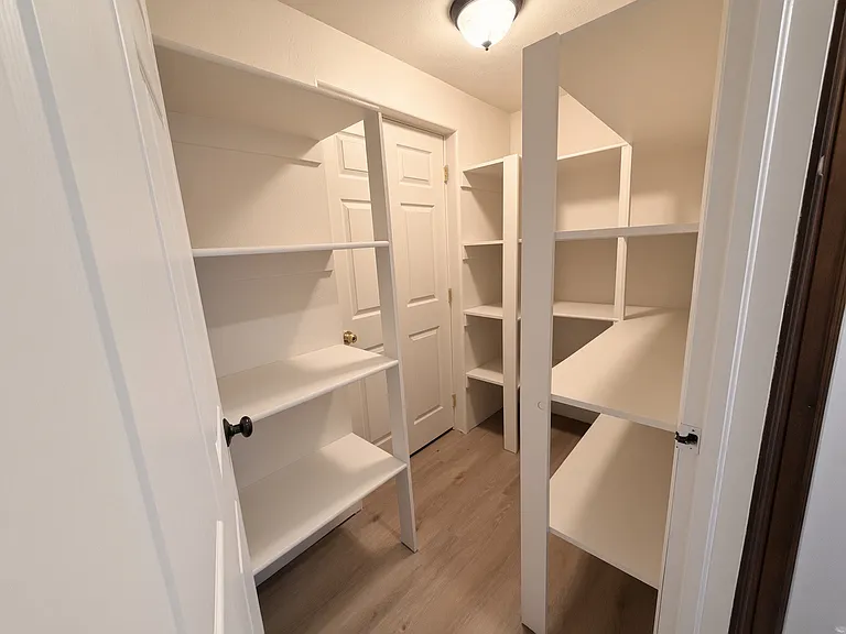 1651 S 3450 E — Photo 10