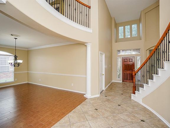 5th image of 9411 Langley Springs Dr