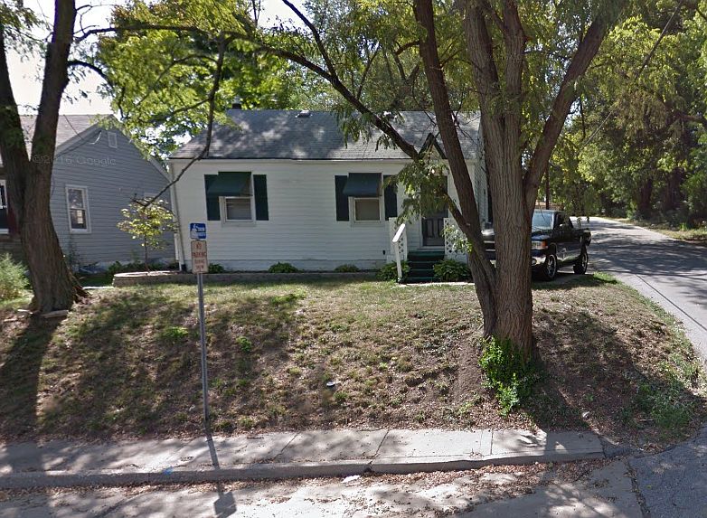 1st image of 301 Plaza Ave
