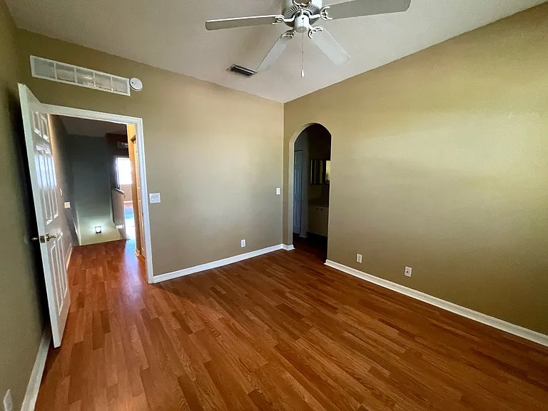 3361 NW 29th Ct — Photo 10
