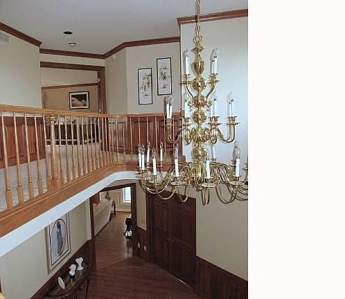 3rd image of 15 Kingsfield Dr