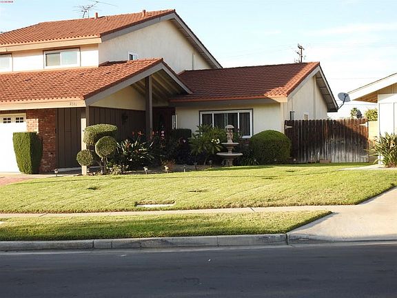4th image of 2541 E Diana Dr