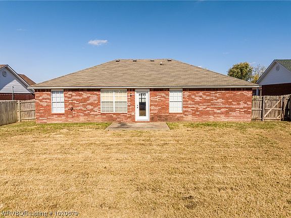 3rd image of 3910 Wellington Ct