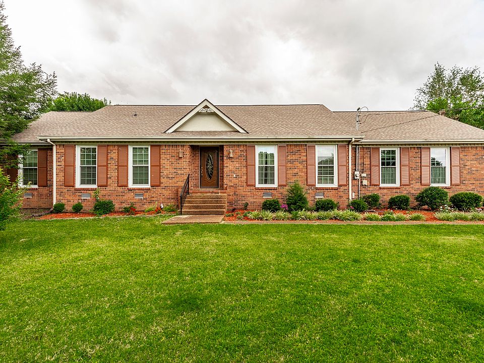 1st image of 112 Arrowhead Dr