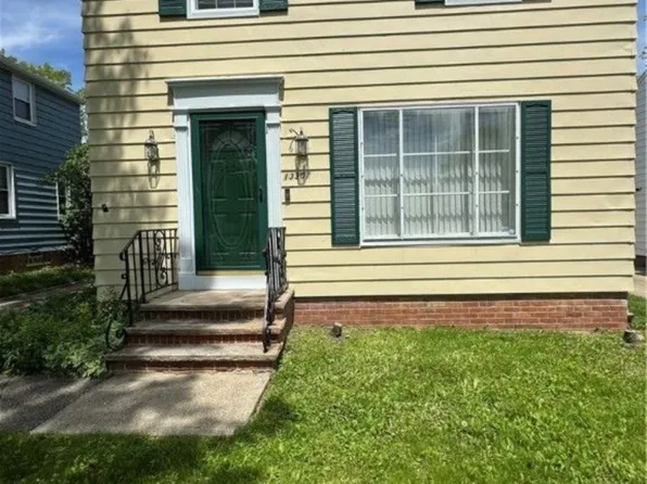 13307 Thraves Rd, Garfield Heights, OH 44125