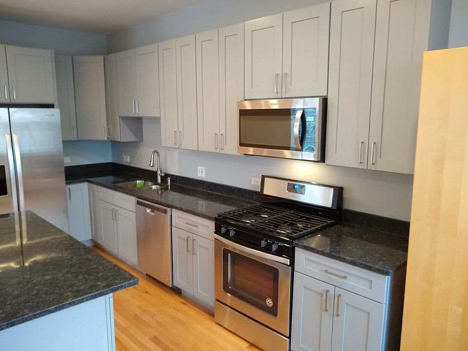 1st image of 1645 N Clybourn Ave APT 3