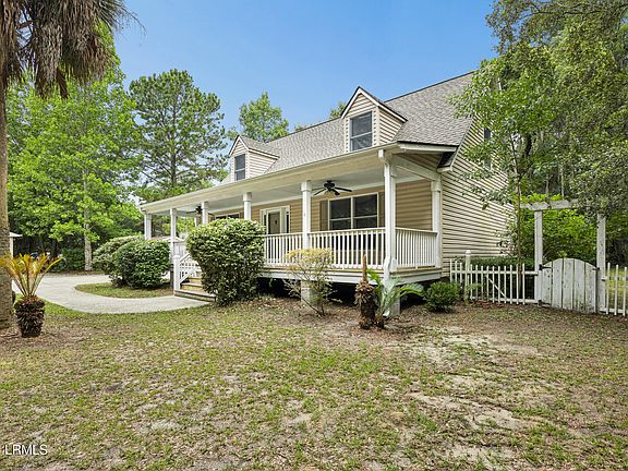 4th image of 815 Sams Point Road