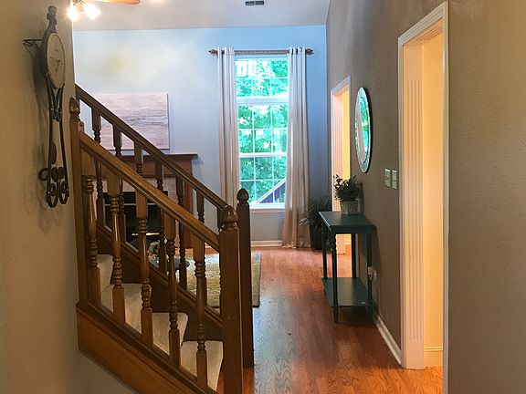 2nd image of 10494 Aspen Dr