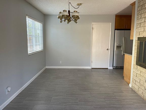 4th image of 7783 Tamarack Dr