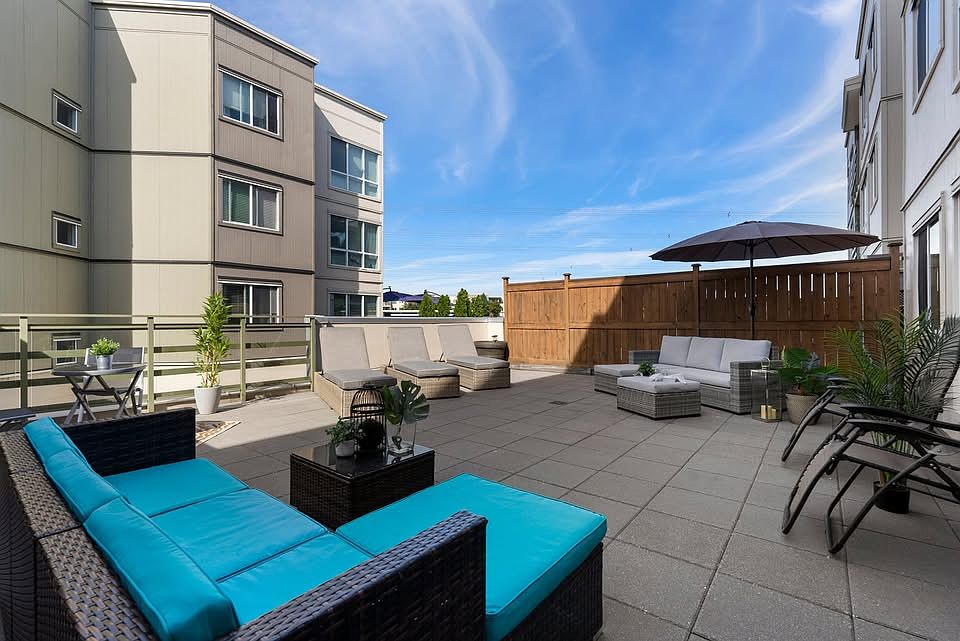 1st image of 15795 Croydon Dr #212