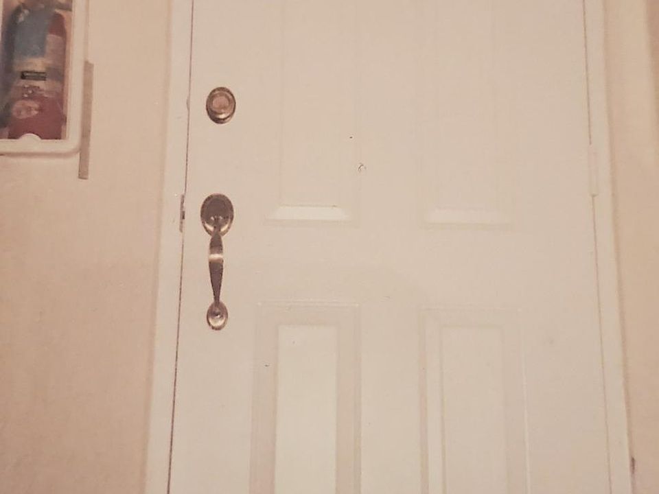 2nd image of 1270 SE 31st Ct APT 202