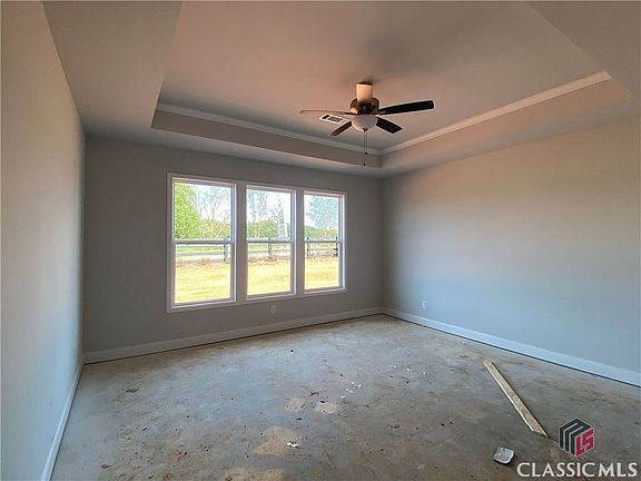 4th image of 568 Glenside Dr