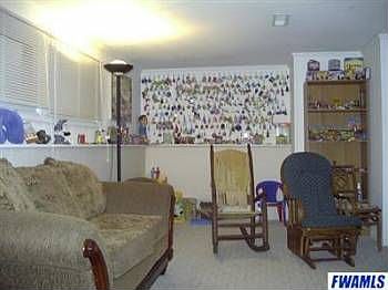 2nd image of 6627 Sunland Dr